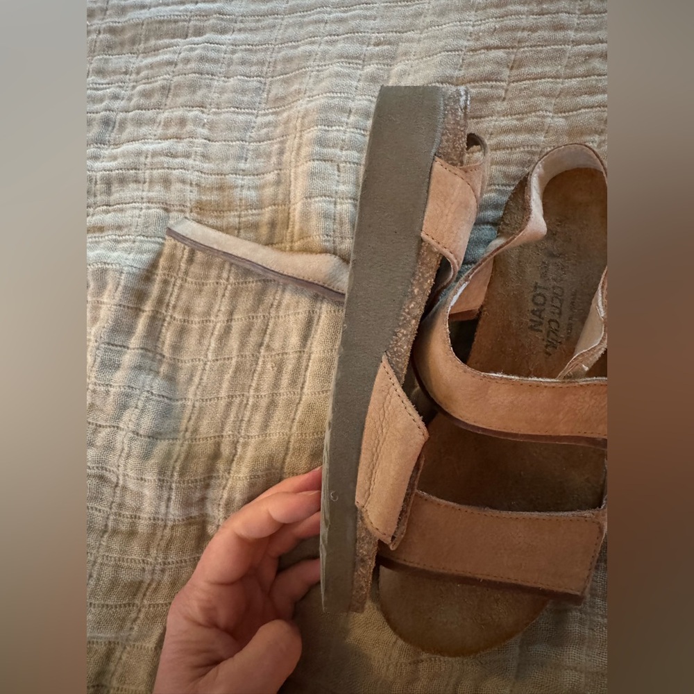 Naot - Aisha 
Women's Tan Adjustable Slingback Sandals size 38 W - 7.5 - Picture 9 of 12